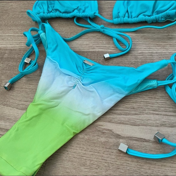 Victoria’s Secret 2 Piece Bikini Ombre Swimsuit S - Picture 3 of 6